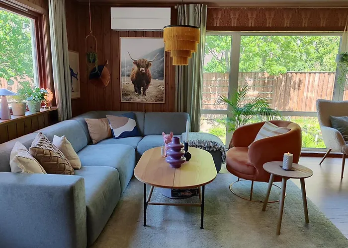 Cozy House With A Garden, Child-Friendly